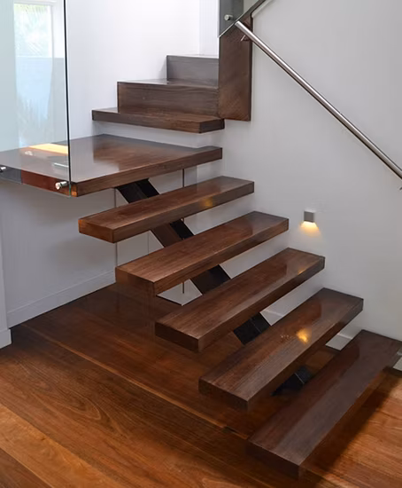 Diseño de escalera interior de madera maciza con banda de rodadura antideslizante/escaleras de vidrio flotante